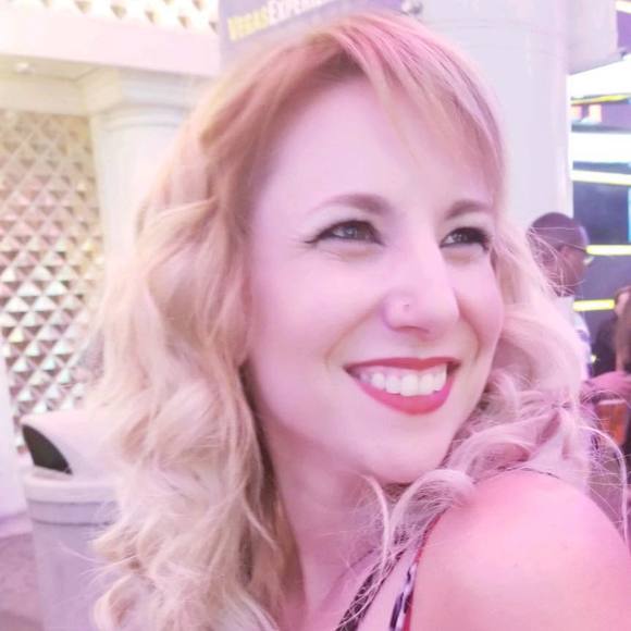 Meet your Posher, Leigh - Picture 1 of 1